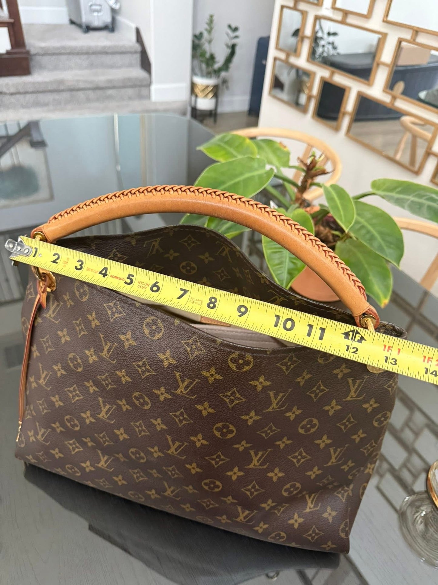 Artsy MM with Dustbag and Insert Organizer - 📅 Year: 2010