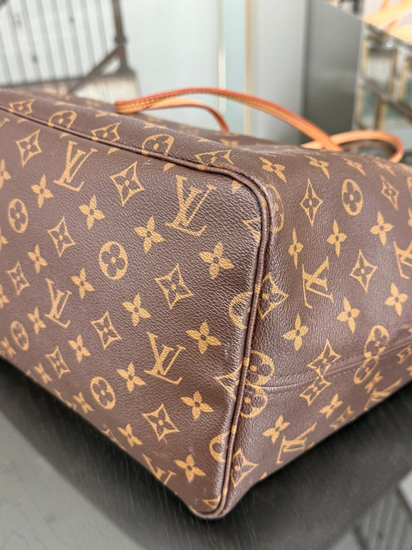 Neverfull GM Monogram in Pivione with Dustbag -🗓️ Year: 2019