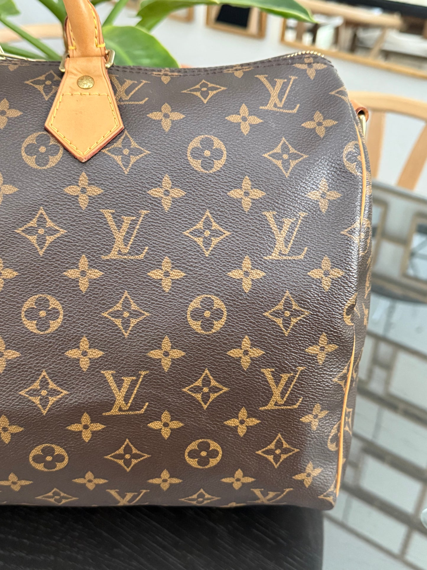 Speedy 40 Bandoulier in Monogram with Lock 🔐, Key and Dustbag 🗓️ Year: 2012