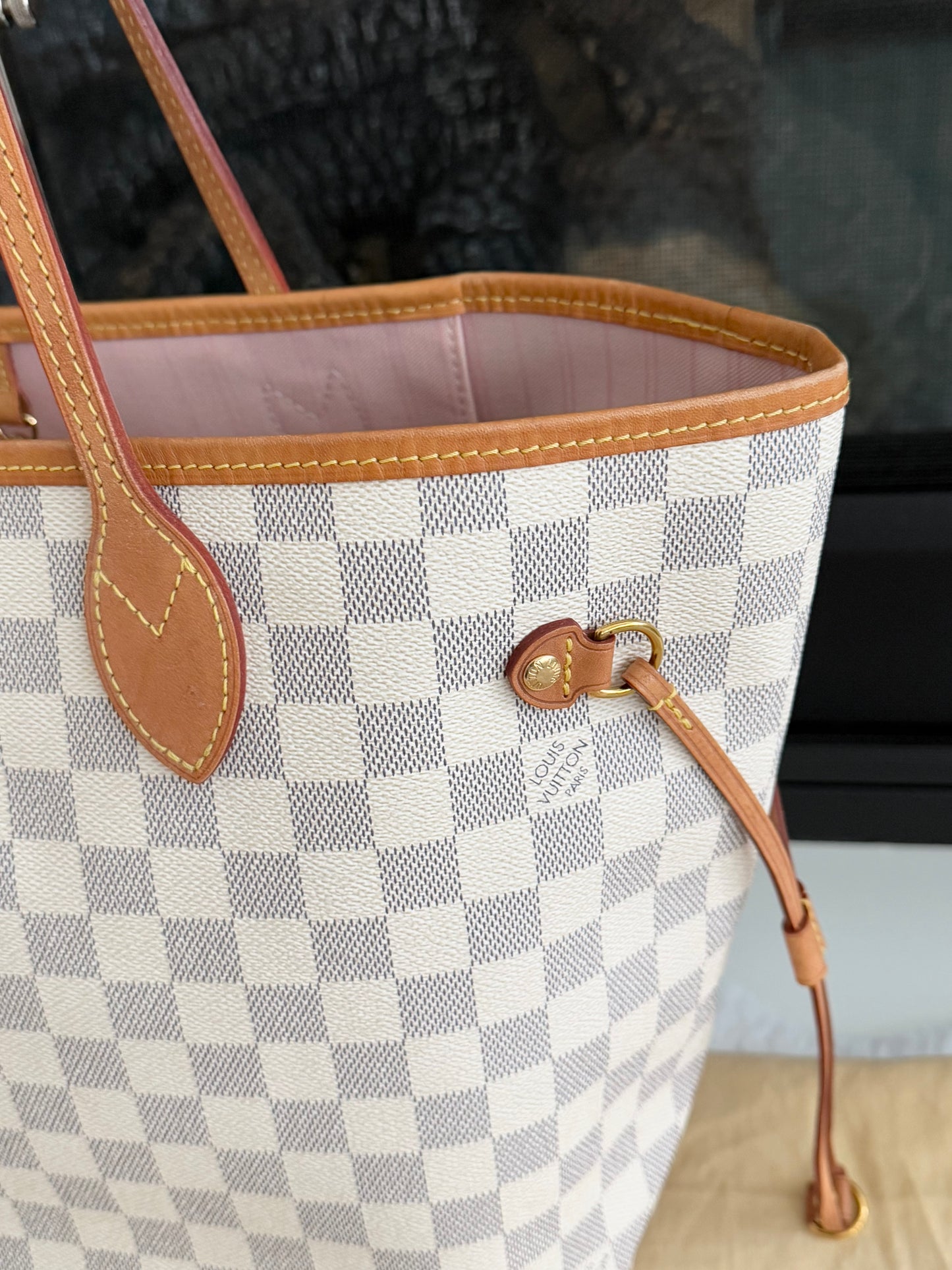 Neverfull MM Azur in Rose Ballerine with Dustbag -Year: 2018