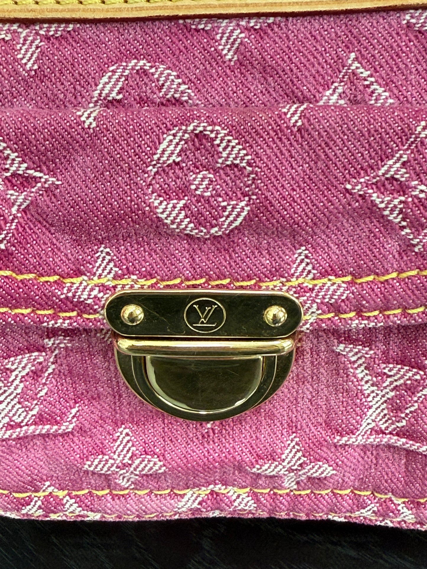 Neo Speedy Denim with Dustbag 🌺📅 Year: 2006