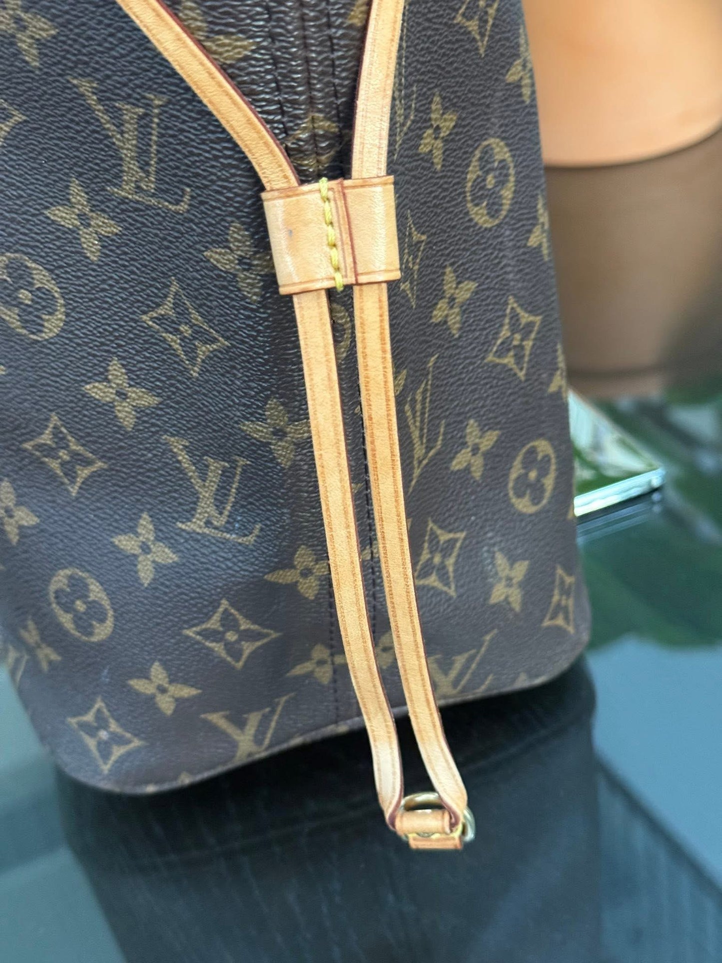 Neverfull MM Monogram in Cerise interior with Dustbag and Insert Organizer 🌺 📅 Year: 2018