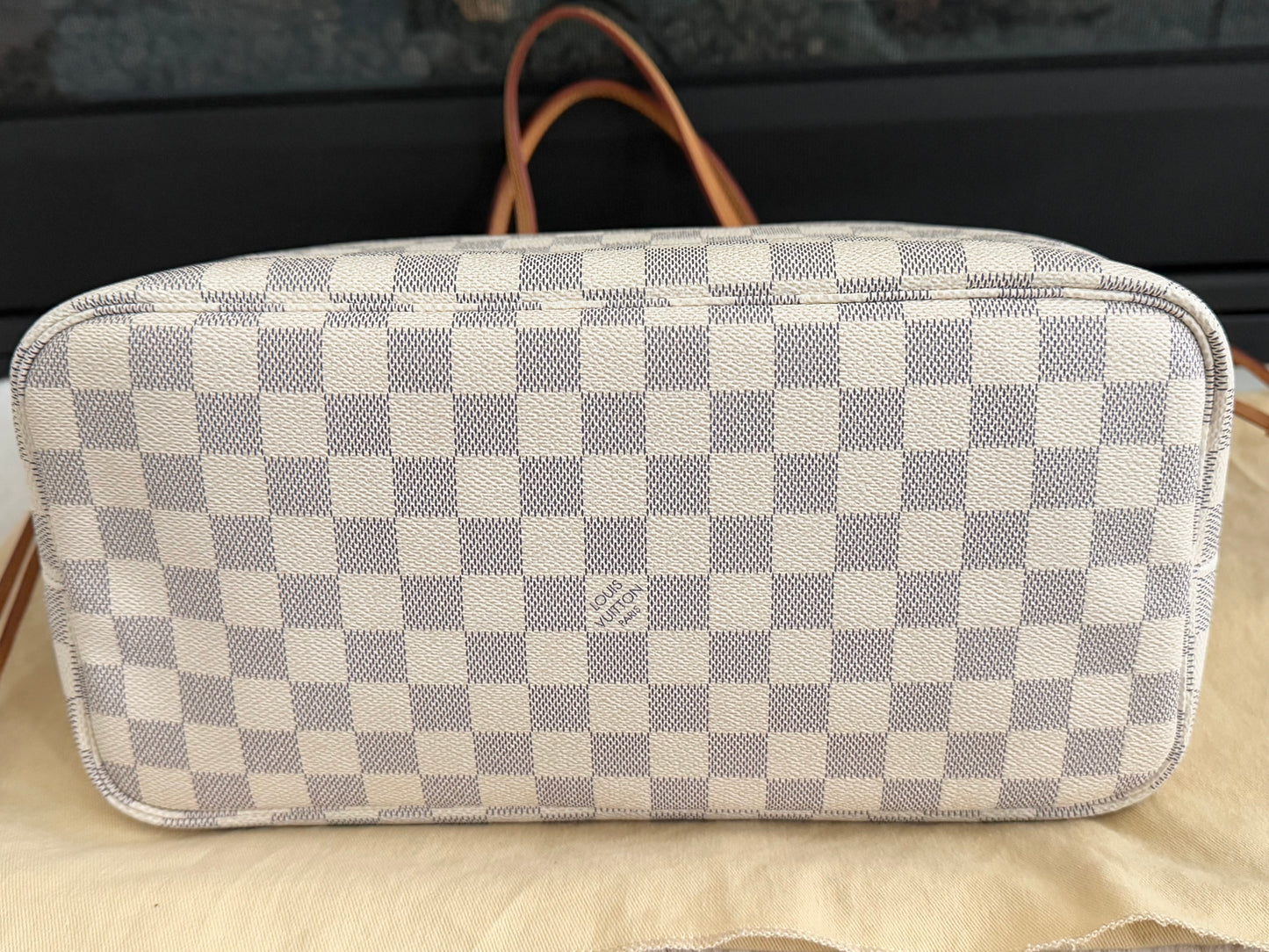 Neverfull MM Azur in Rose Ballerine with Dustbag -Year: 2018