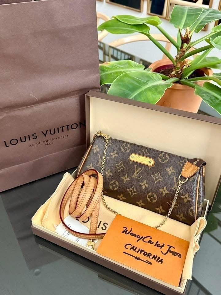 Eva Clutch in Monogram with Dustbag, Box and Paper bag 🗓️ Year: 2014