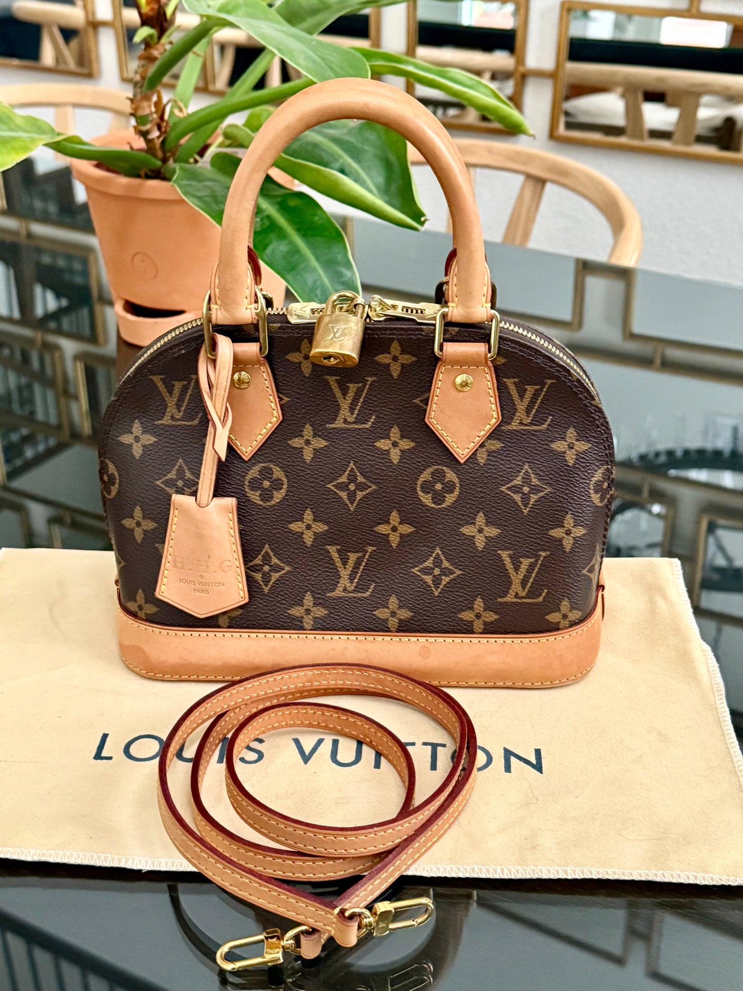 Alma BB with Original Strap , Clochette , Lock 🔐 keys, Box , dustbag and Paper bag - 📅 Year: 2021