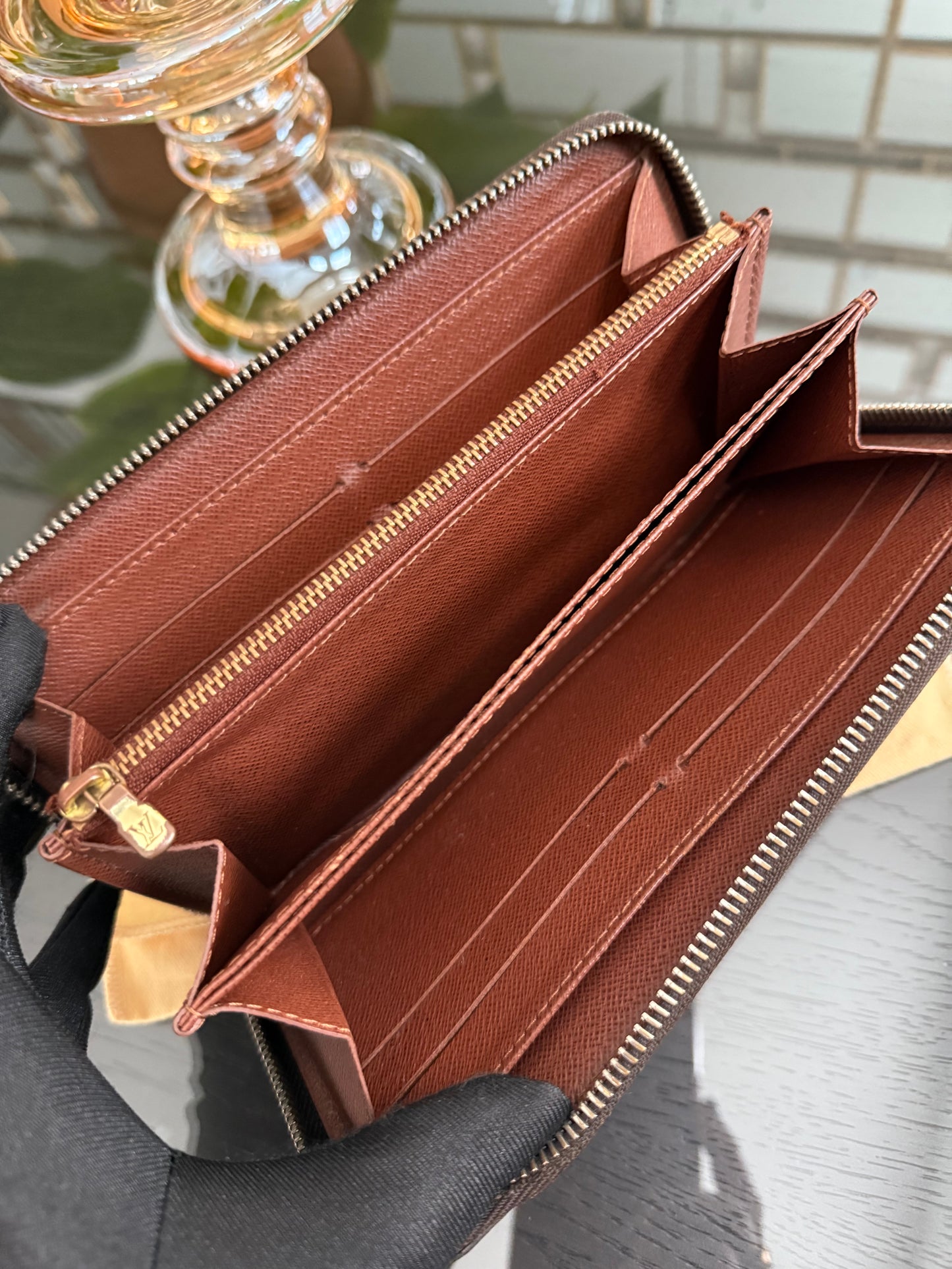 Monogram Zippy Long Wallet with Dustbag 🗓️ Year: 2006