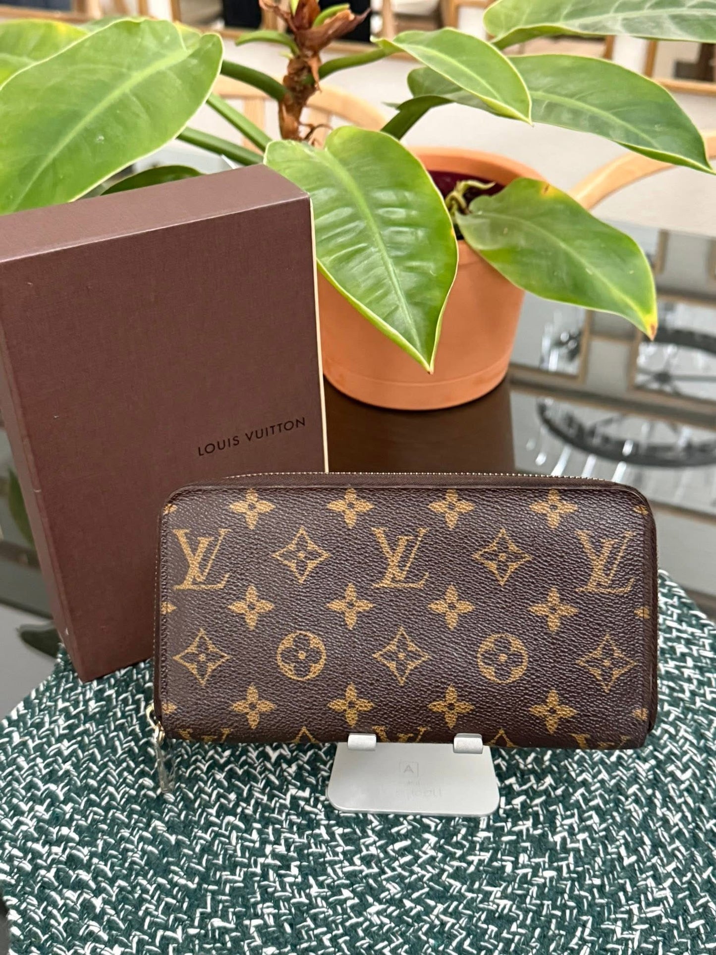 Monogram Zippy Long Wallet with Box 🗓️ Year: 2015