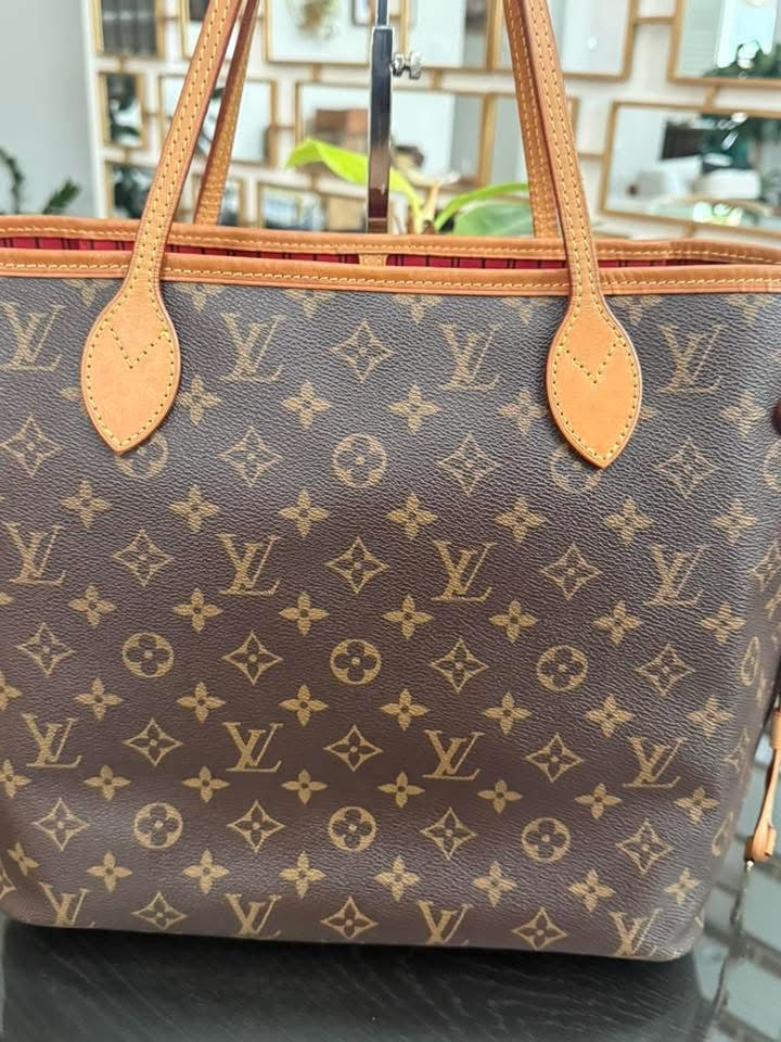 Neverfull MM Monogram in Cerise with Dustbag and Non branded Twilly🌺 📅 Year: 2014