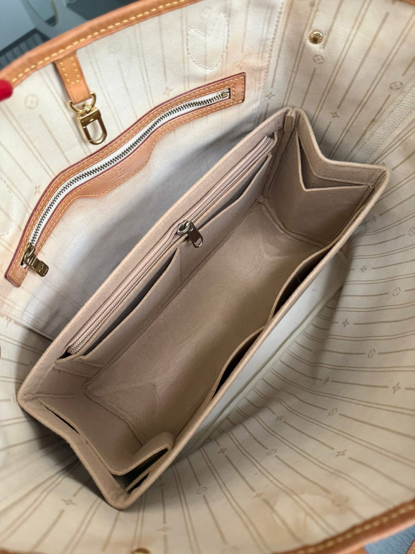 Neverfull MM Azur with Insert Organizer 📅 Year: 2011