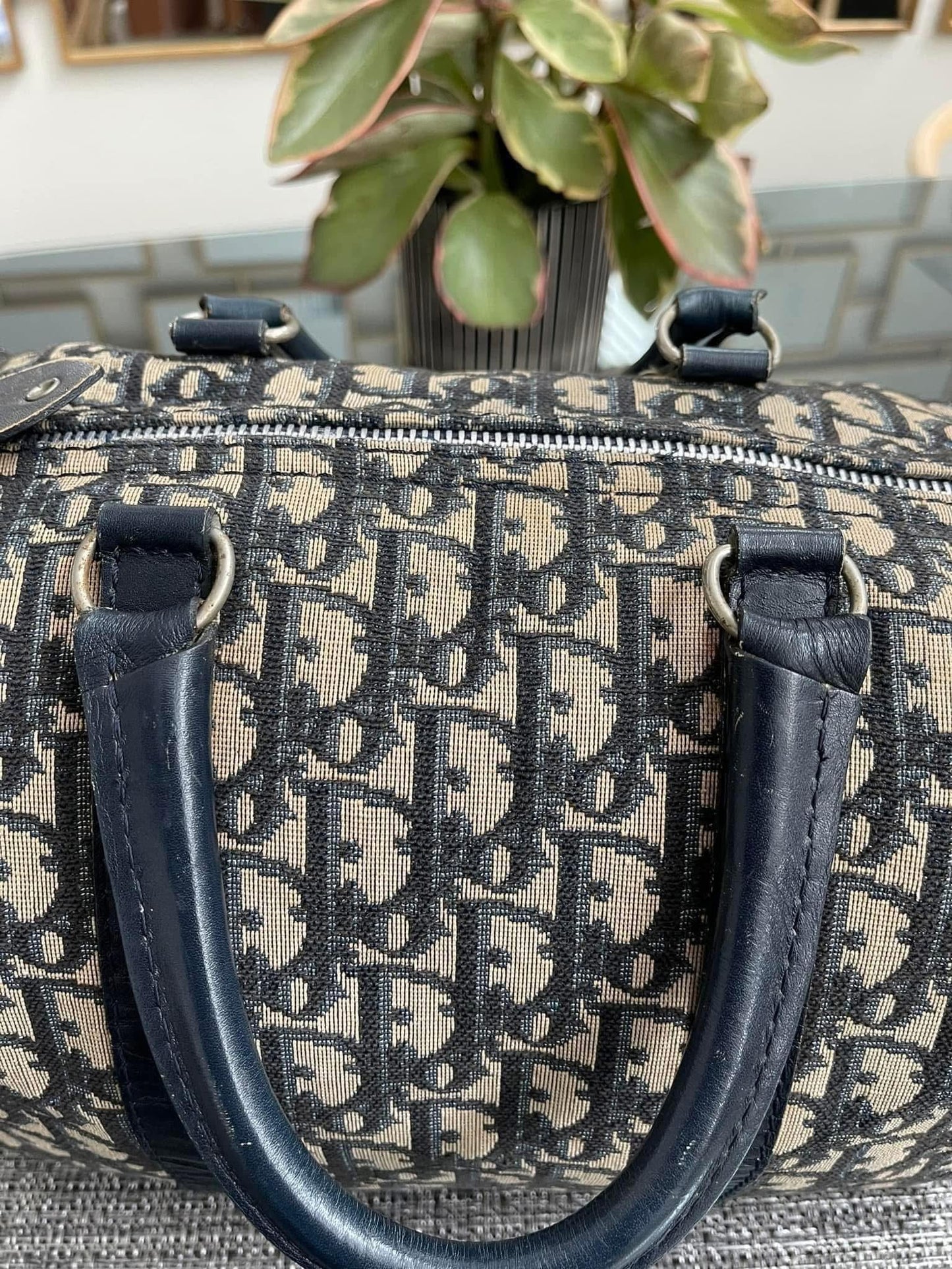 CD Trotter Vintage Boston Bag -Size: 25