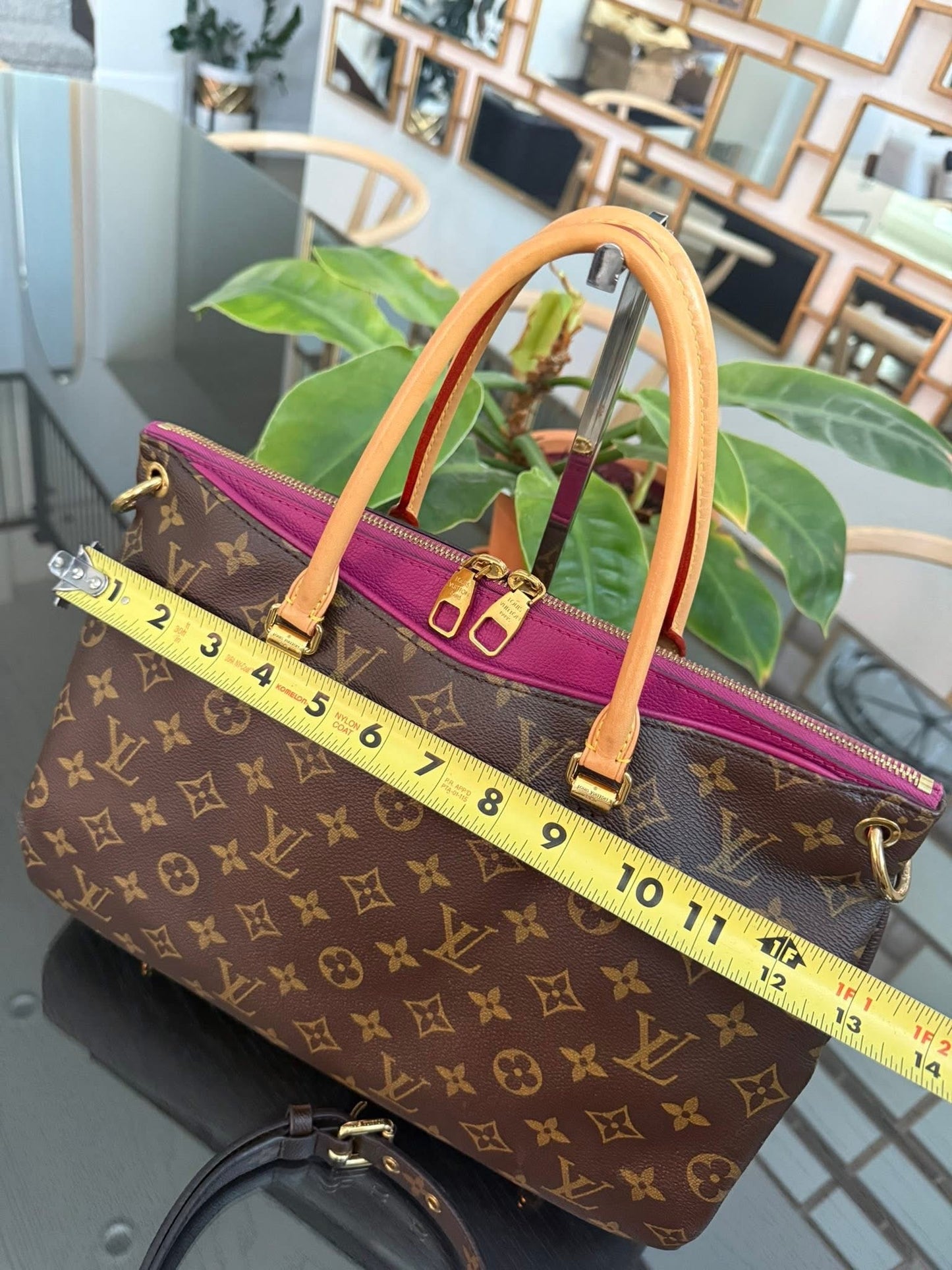 Pallas MM Purple Tote with Original Strap, Dustbag and Insert Organizer 📅 Year 2015