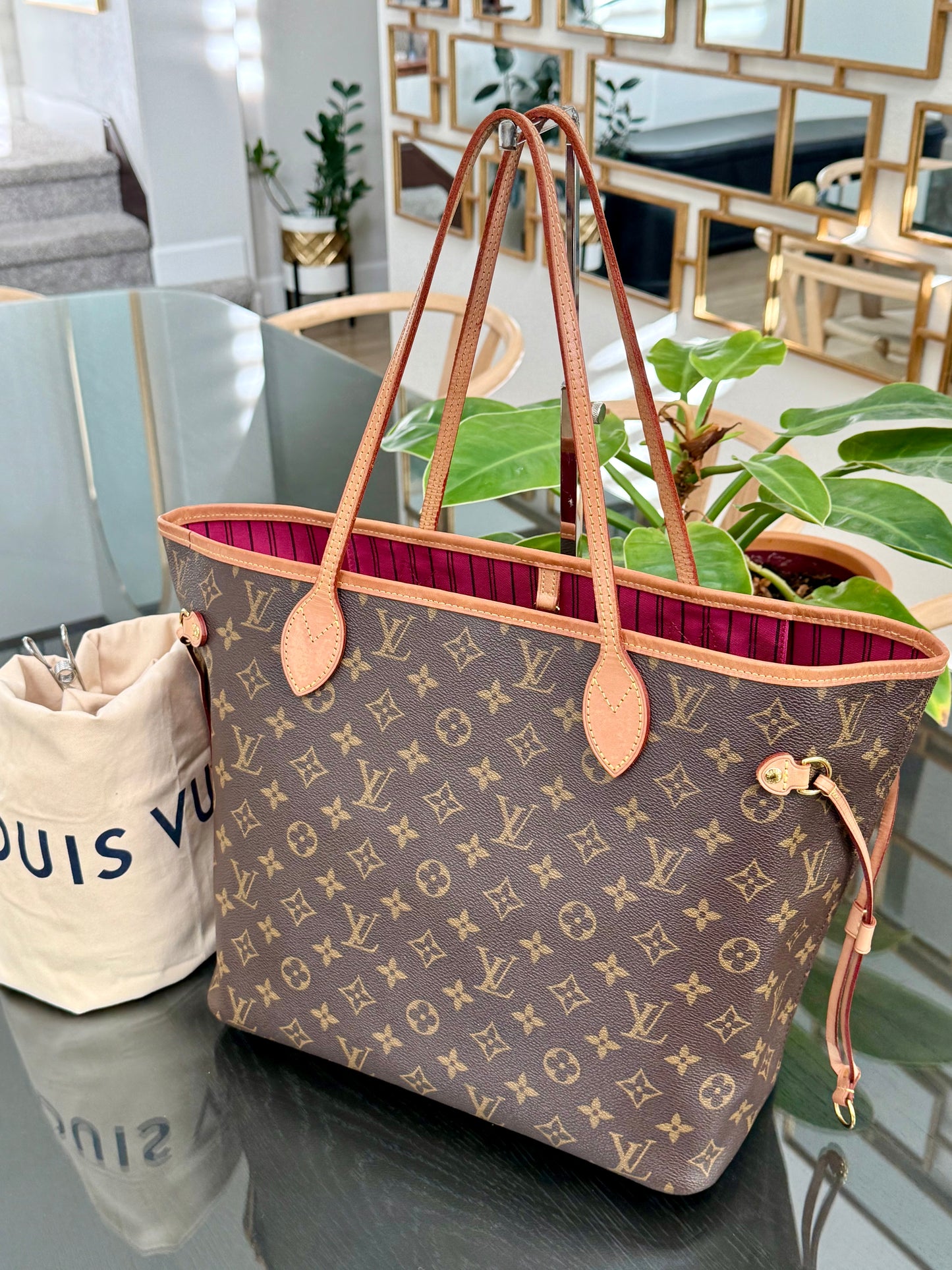 Neverfull MM Monogram in Peony with Dustbag 📅 Year: 2020