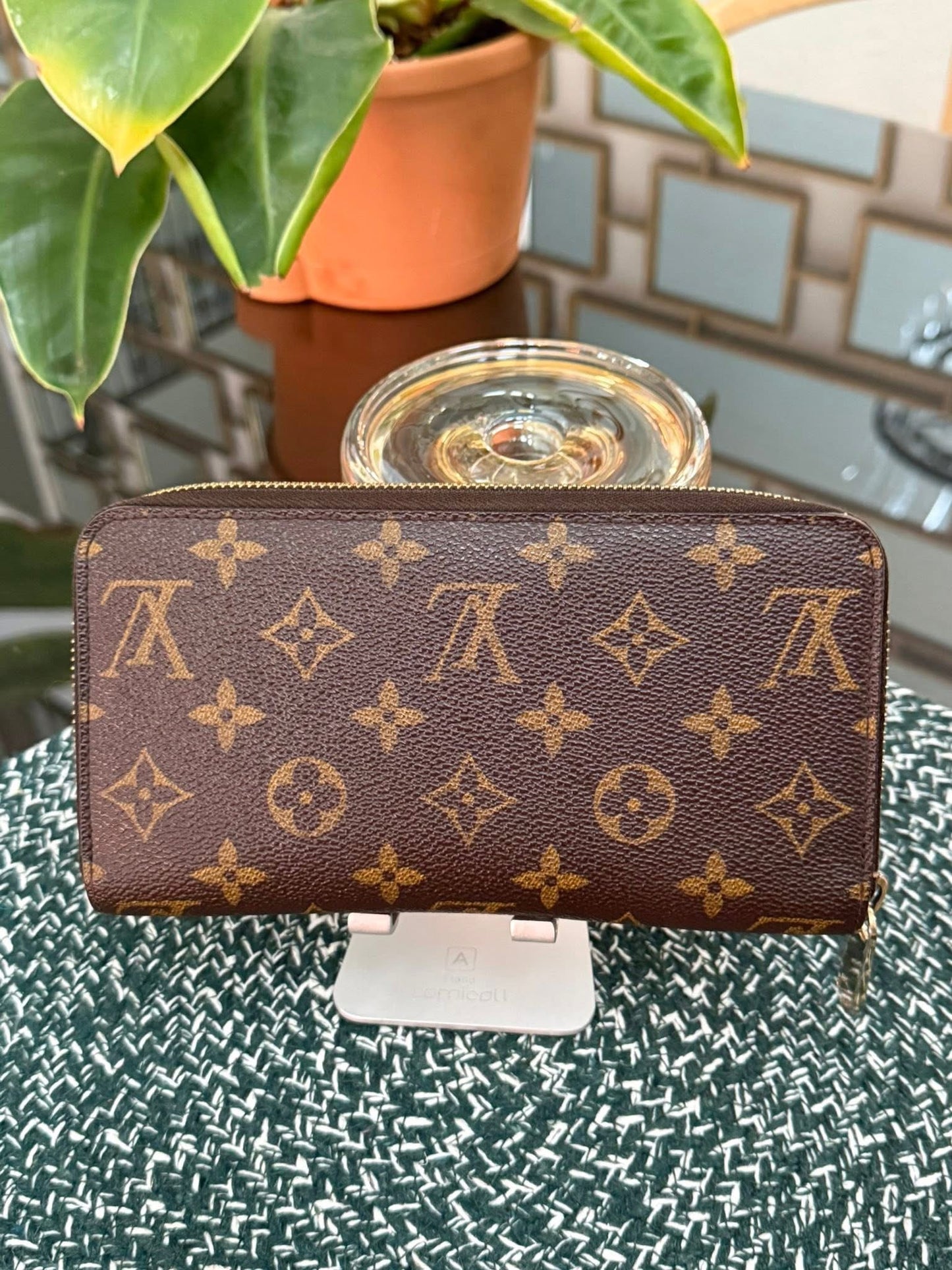 Monogram Zippy Long Wallet with Dustbag 🗓️ Year: 2013