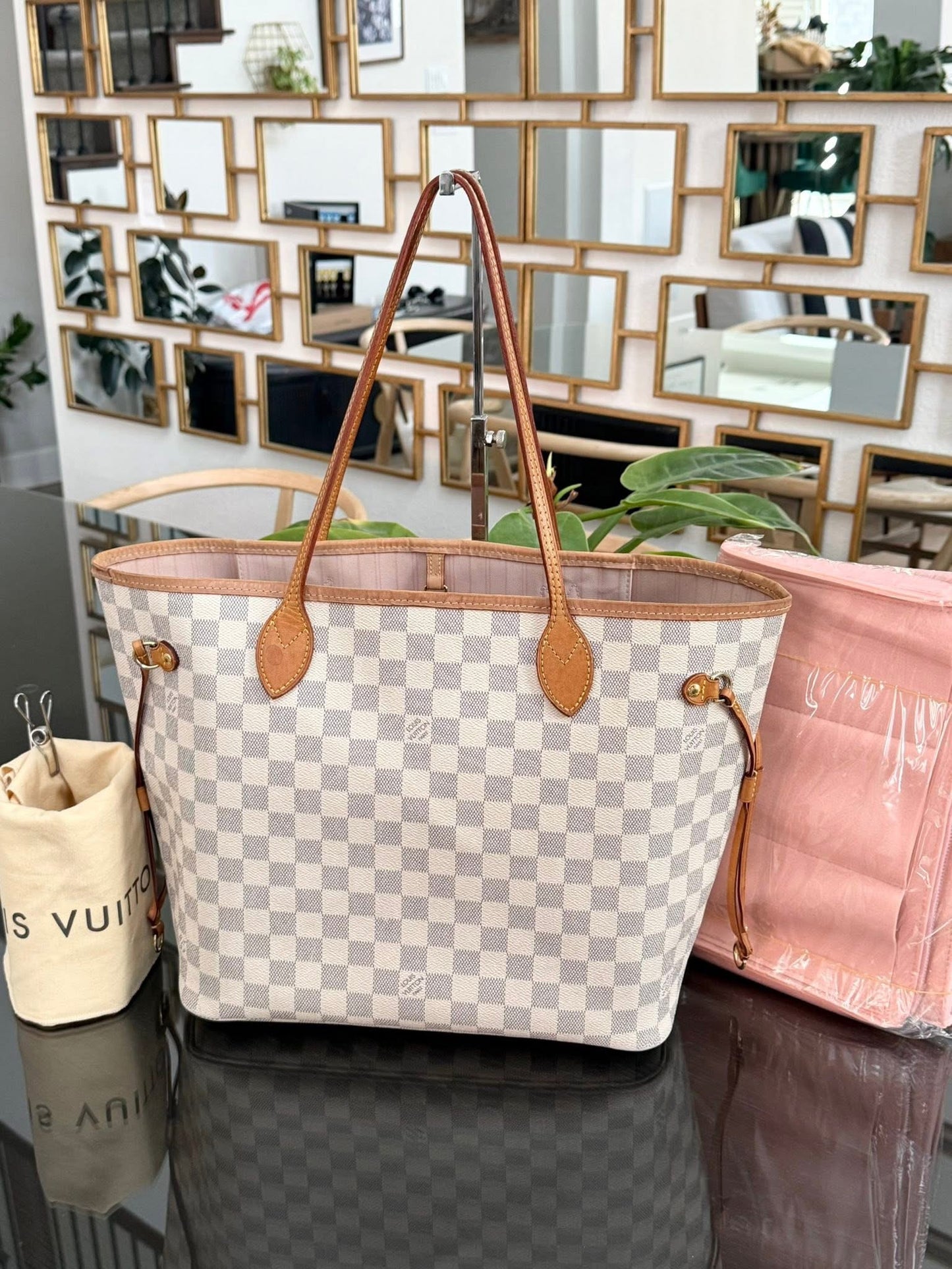 Neverfull MM Azur in Rose Ballerine with Dustbag and Insert Organizer 🌺 📅 Year: 2019