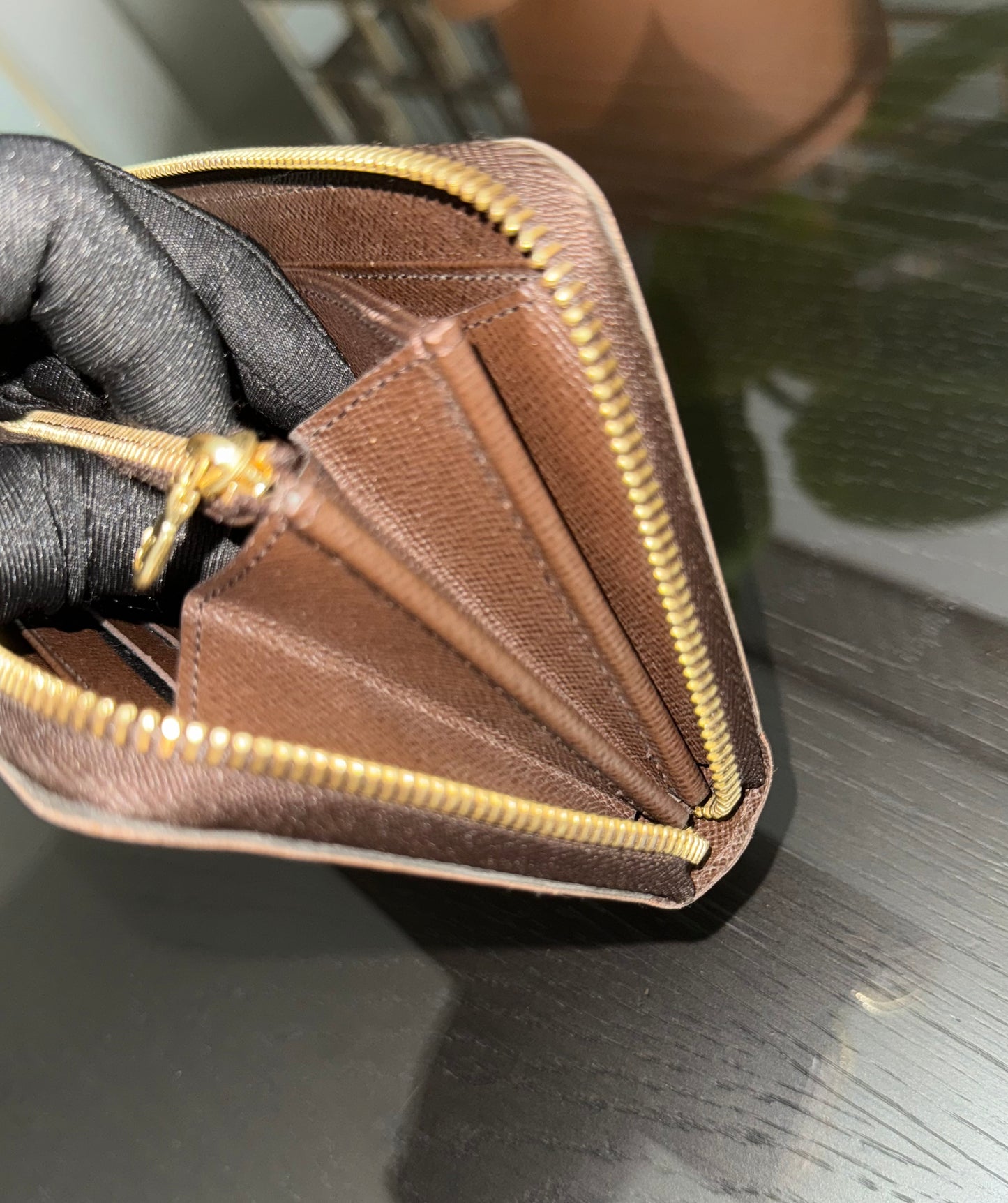 Zippy Long Wallet in DE with Dustbag and box 🗓️ Year: 2013