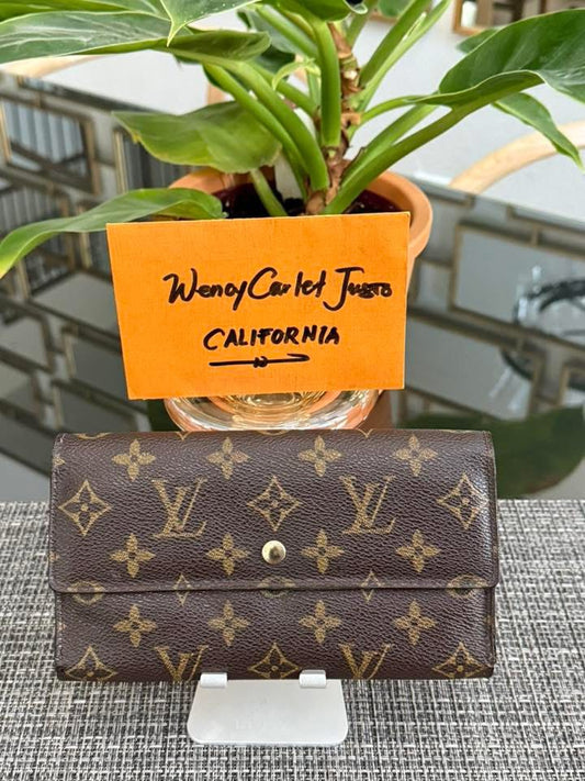 International Wallet in Monogram 🗓️ Year: 2003