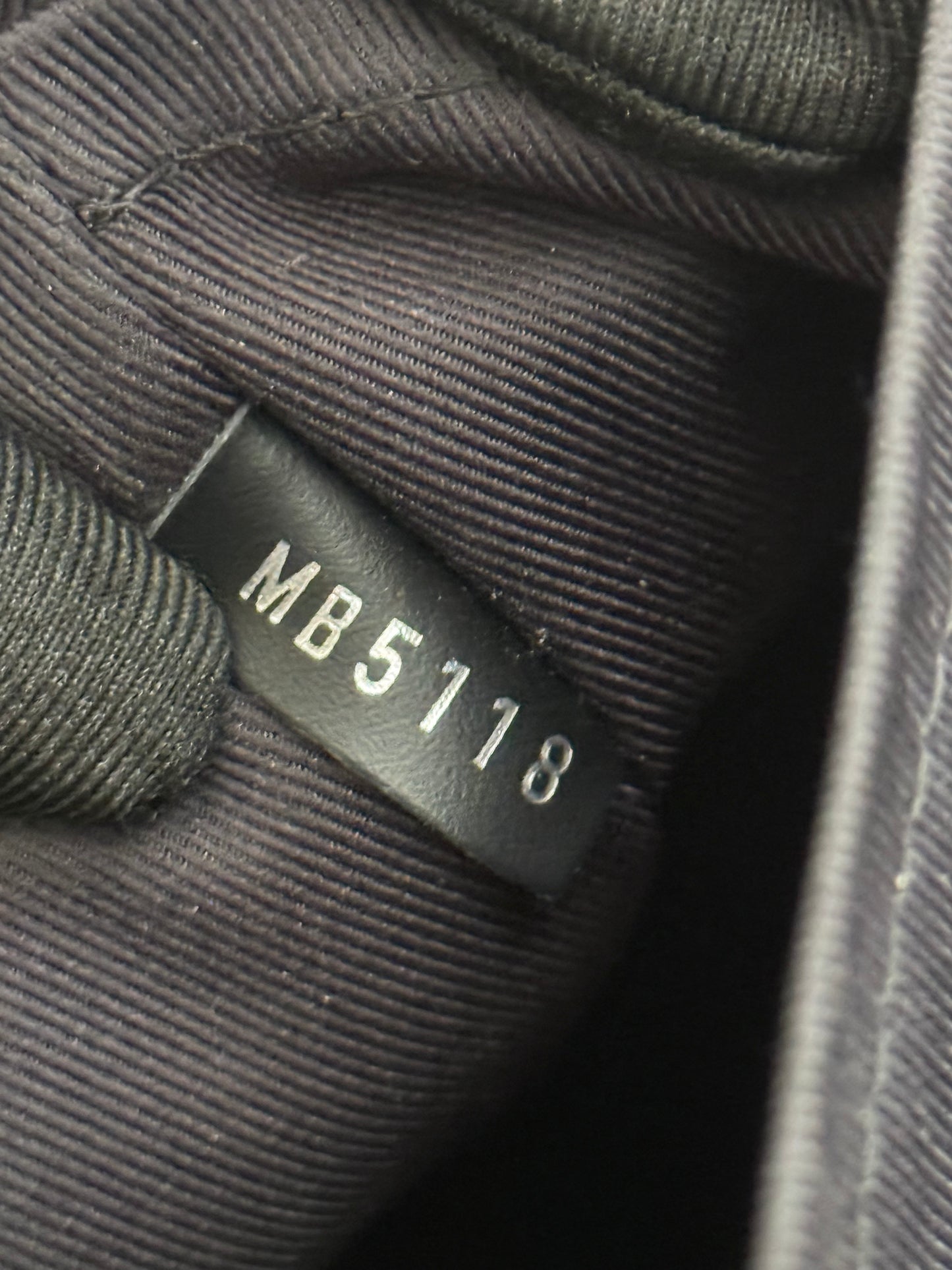 Avenue Sling Damier Graphite Green Pixel with Dustbag -Year 2018