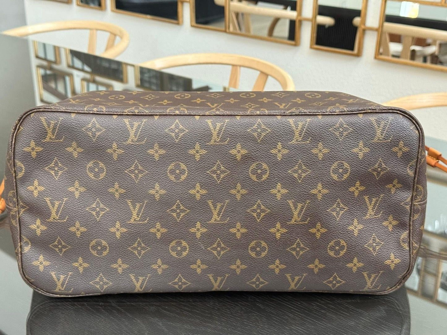 Neverfull GM with Dustbag and Insert Organizer 🗓️ Year: 2008