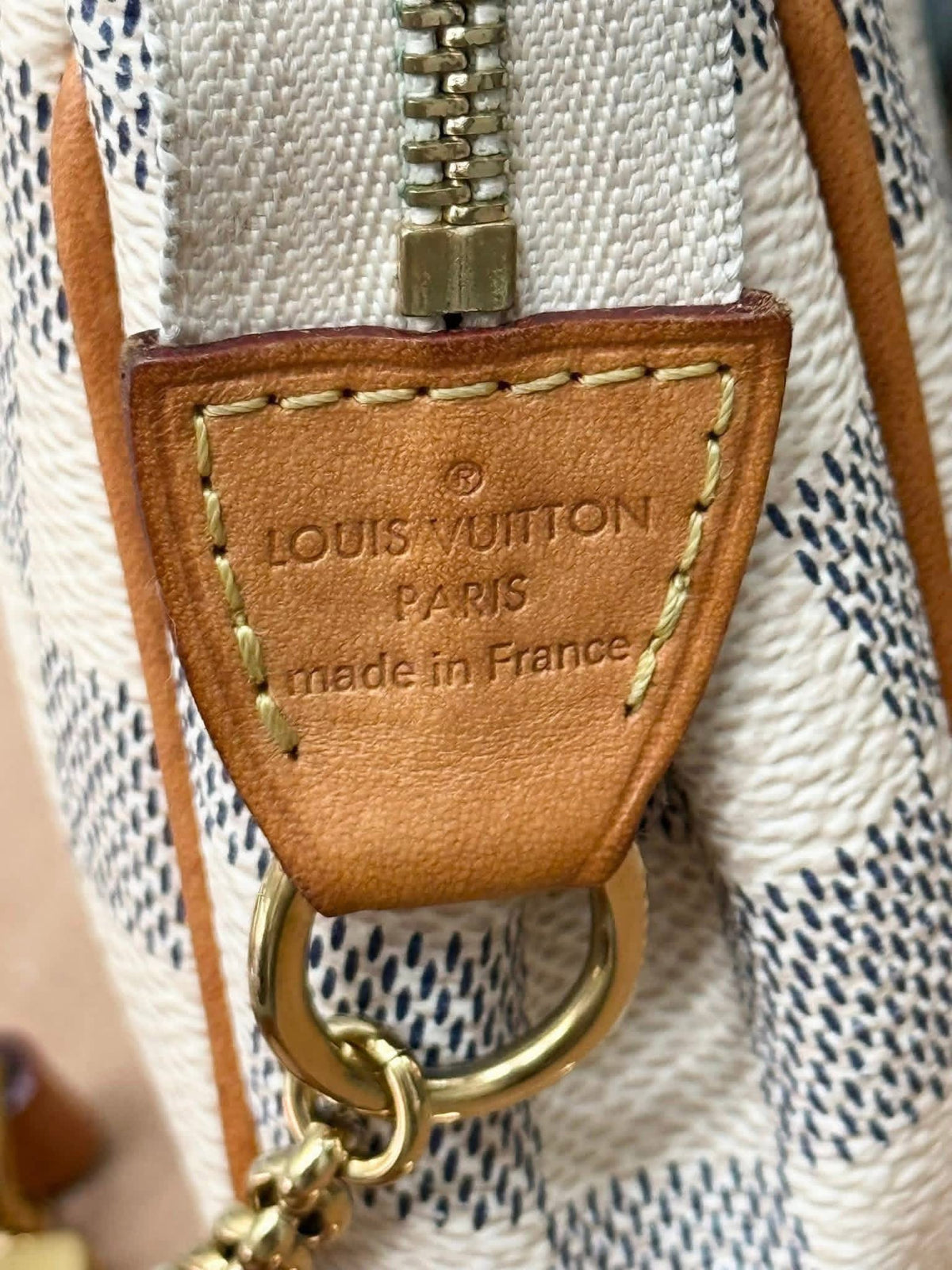 Eva Clutch in Azur with Original Strap, Dustbag, Box and Paper bag 🗓️ Year: 2015