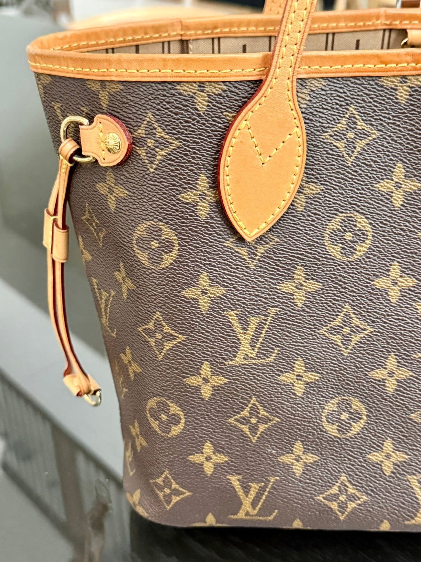 Neverfull PM in Monogram with Dustbag 🗓️ Year: 2009