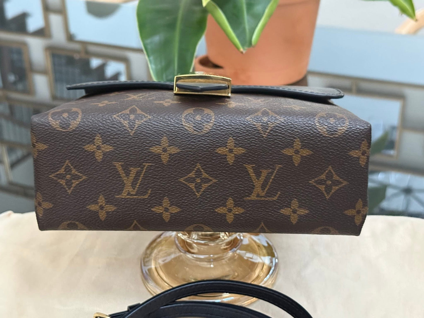 Locky BB Monogram Noir with Original Strap, Dustbag, Box and Paper bag - 📅 Year: 2019