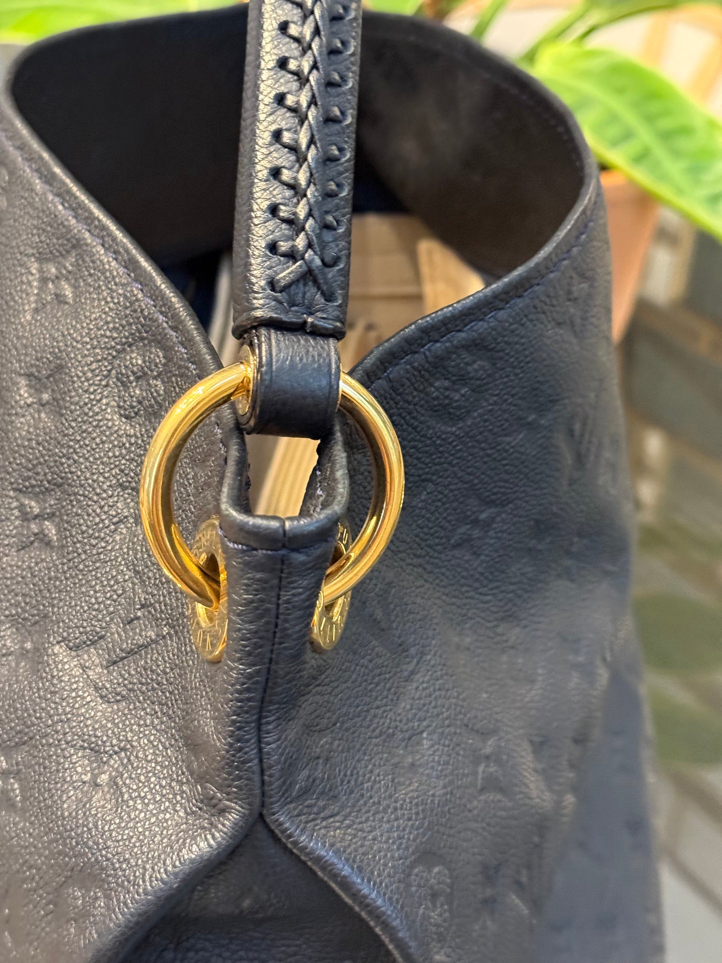 Artsy MM Empriente in Black/ Dark Blue with Dustbag and Insert Organizer 📅 Year: 2011