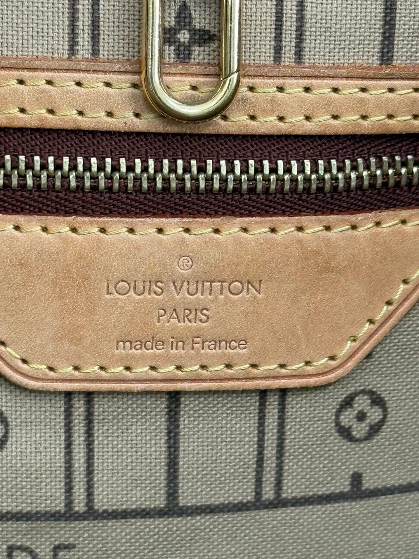 Neverfull MM in Monogram with Dustbag 📅 Year: 2007