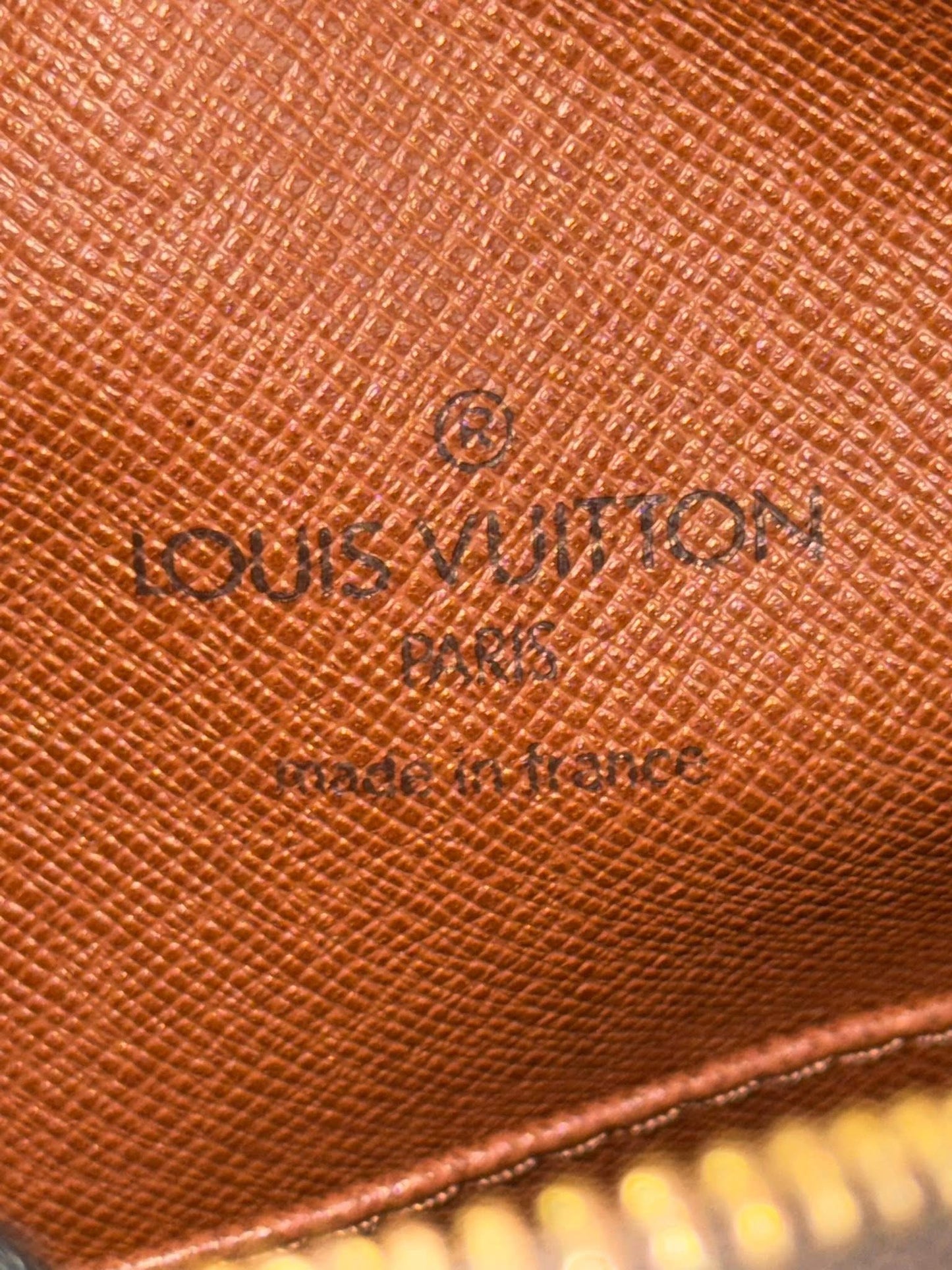Danube PM Crossbody Bag 🗓️ Year: 1990
