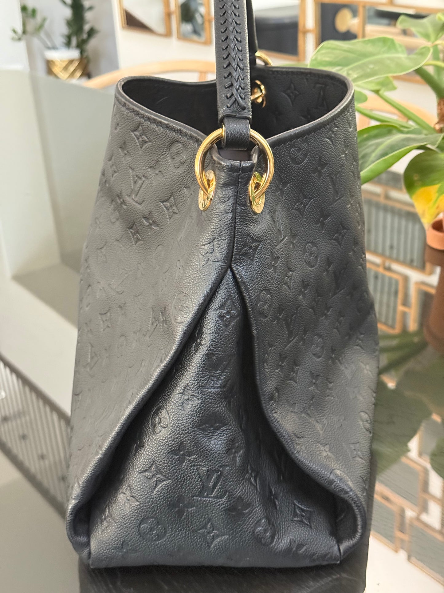 Artsy MM Empriente Black with Dustbag - 📅 Microchip and Authenticated