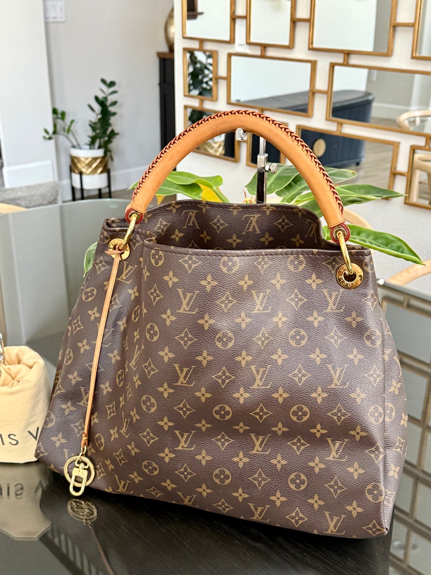 Artsy MM with Dustbag and Insert Organizer - 📅 Year: 2009