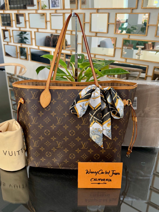 Neverfull MM with Dustbag and Insert Organizer -🗓️ Year: 2011