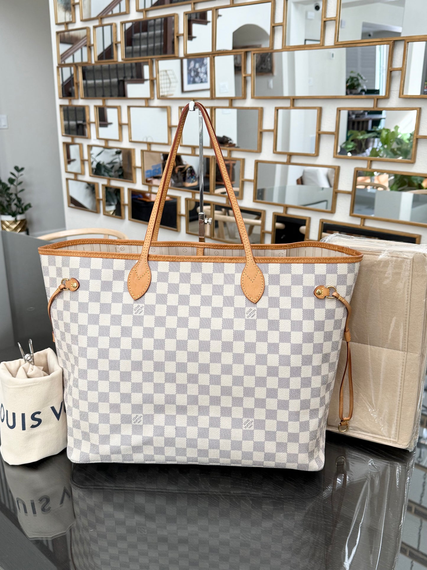 Neverfull GM in Azur with Dustbag Insert Organizer 🗓️ Year: 2011