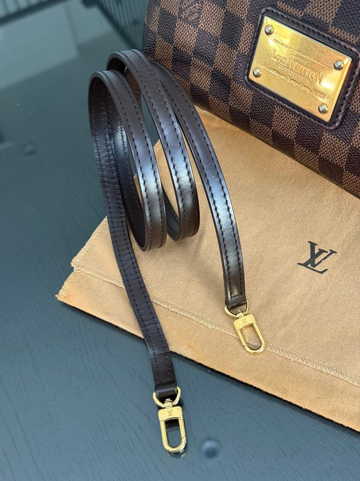 Eva Clutch in DE with Original Strap, Dustbag,Insert Organizer, Box and Paper bag 🗓️ Year: 2011