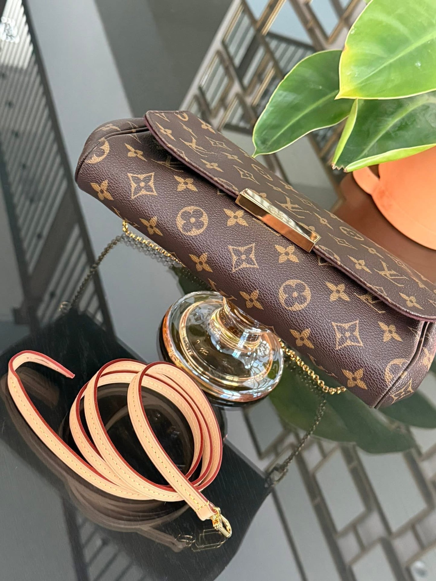 Favorite MM in Monogram with Brandnew Strap, Insert Organizer, Dustbag, Box and Paper bag 🗓️ Year: 2015