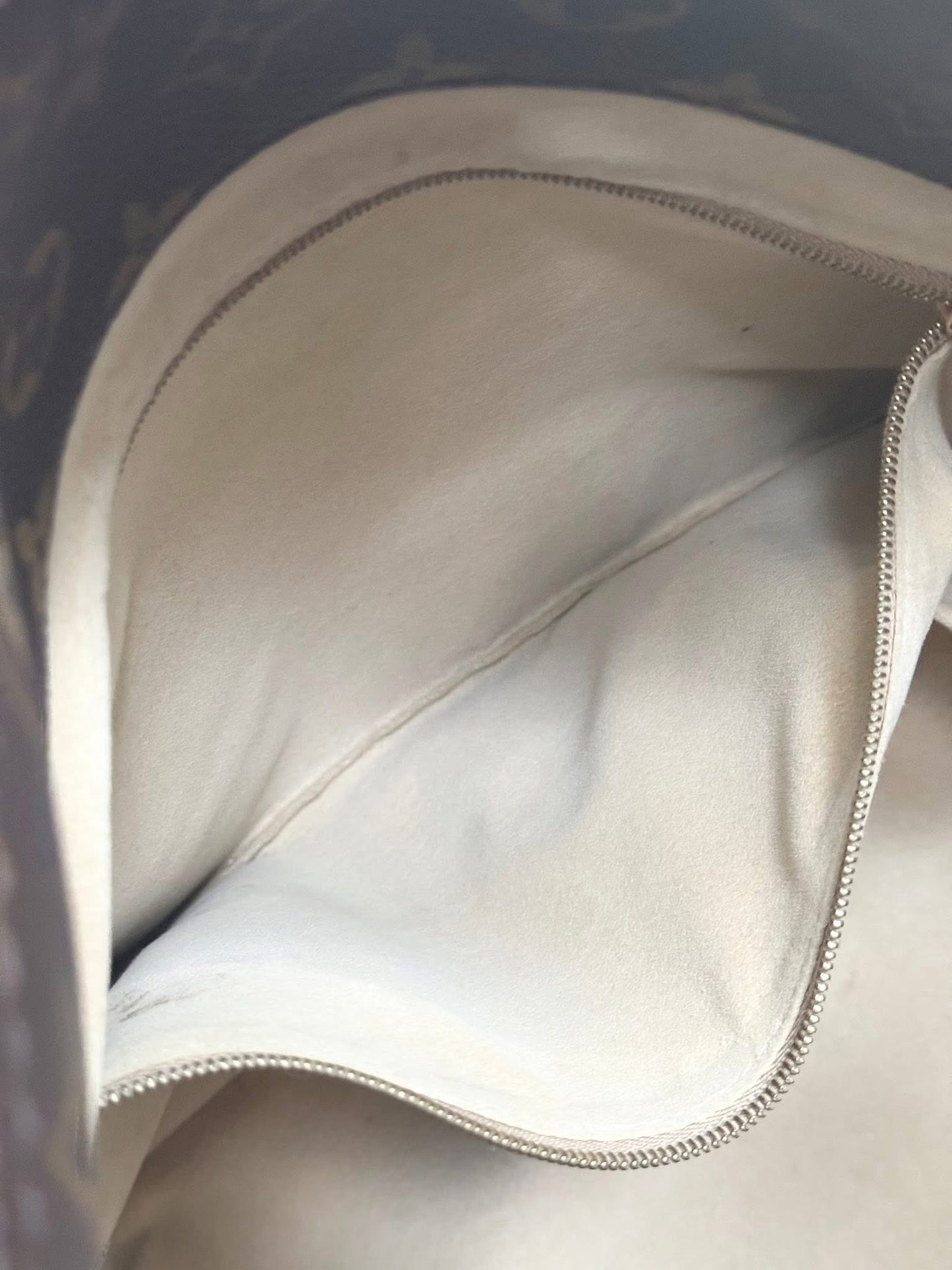 Artsy MM with Dustbag and Insert Organizer - 📅 Year: 2010