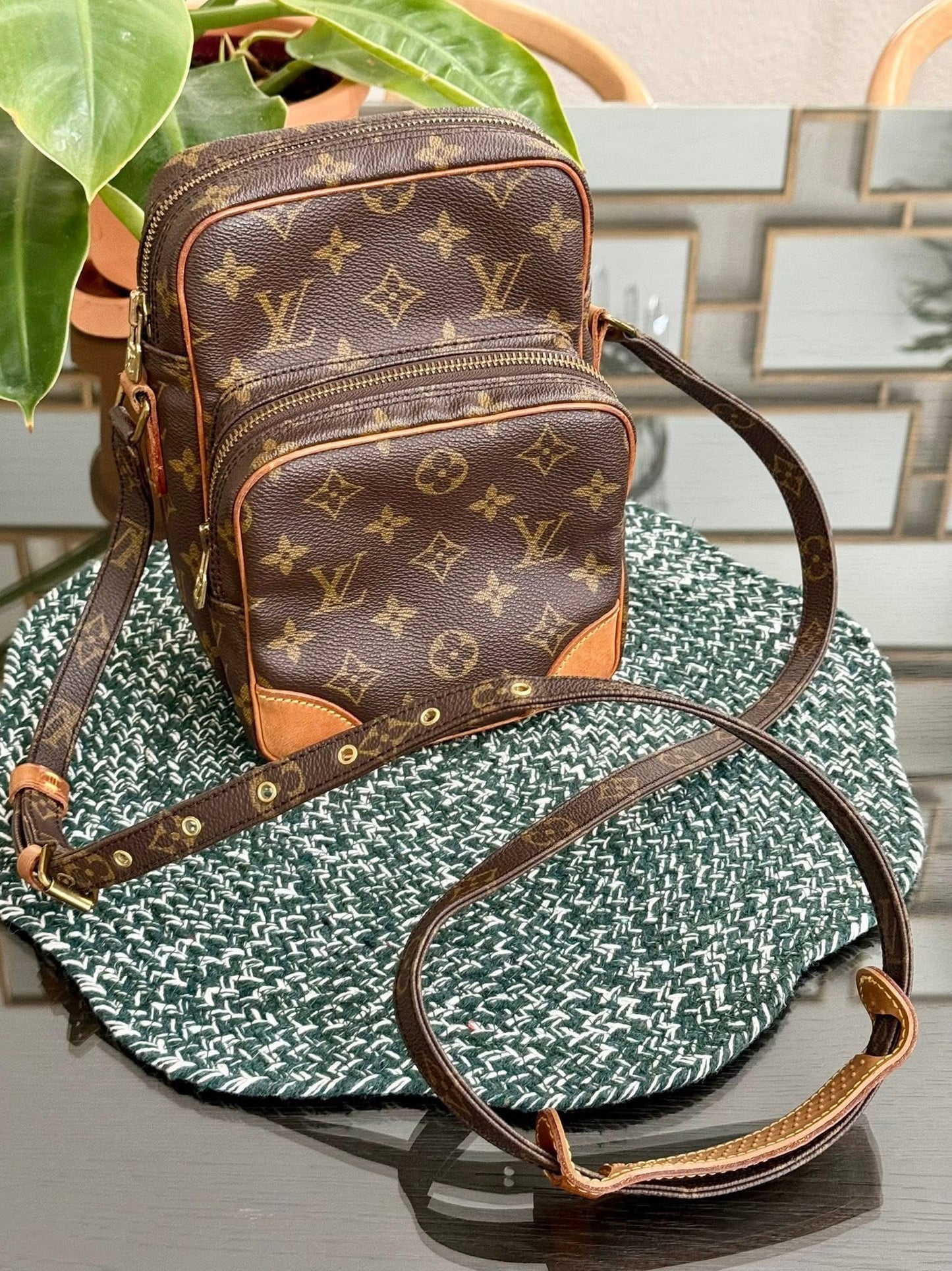 Amazon PM Crossbody Bag 🗓️ Year 1989