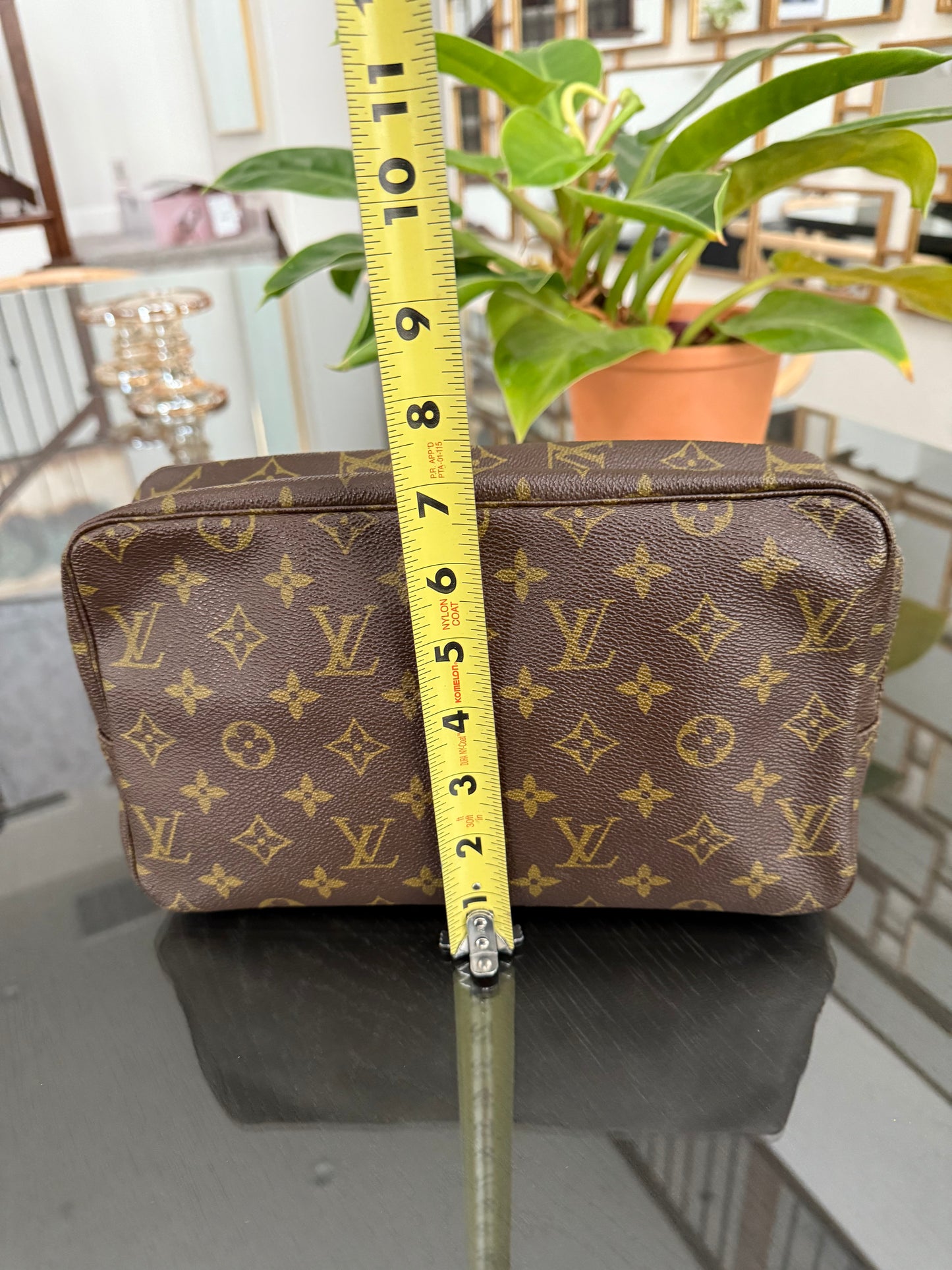 Trousse 28 -Pre Date Code