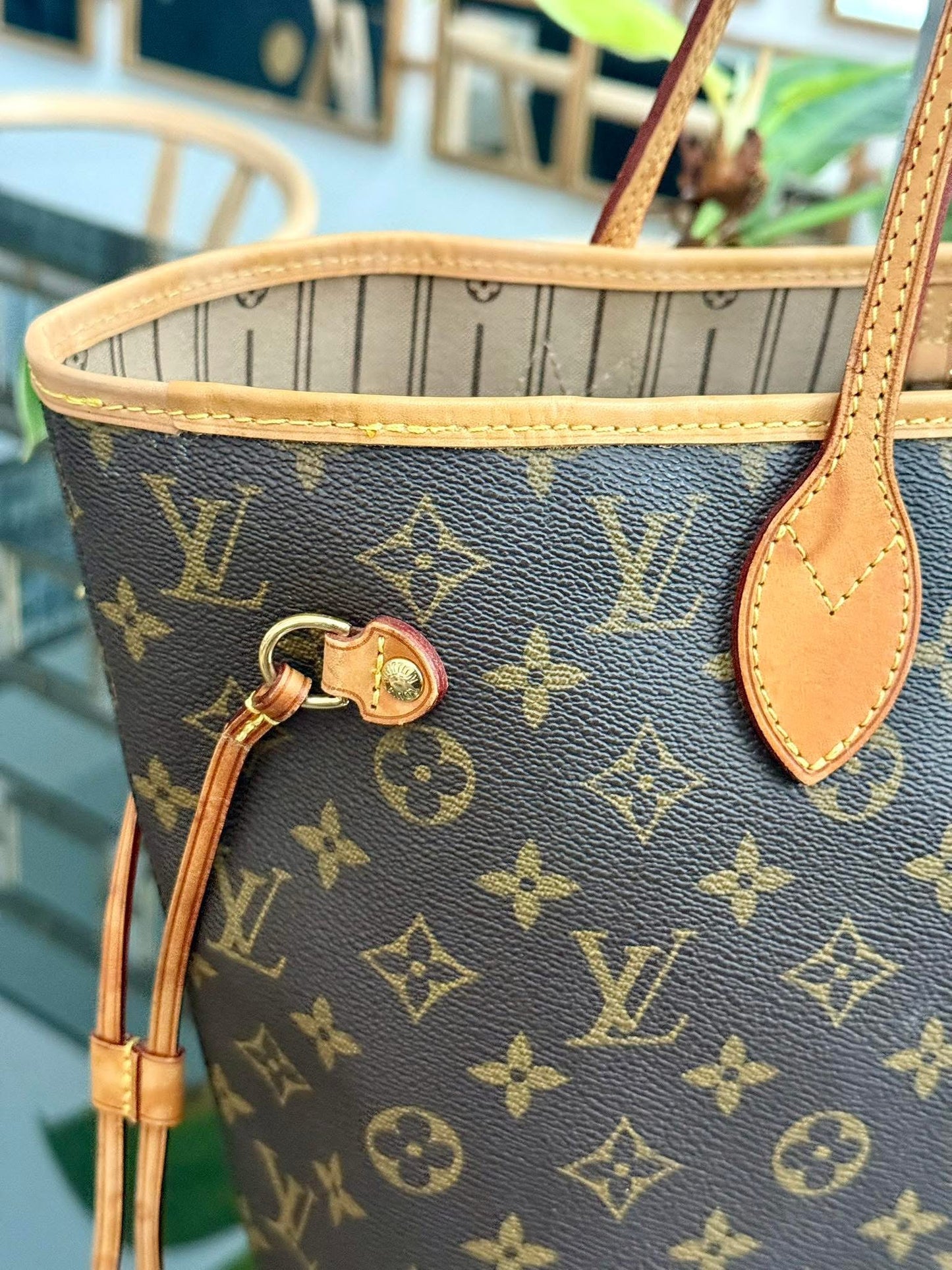 Neverfull MM Monogram with Dustbag and Non branded Twilly🌺 📅 Year: 2011