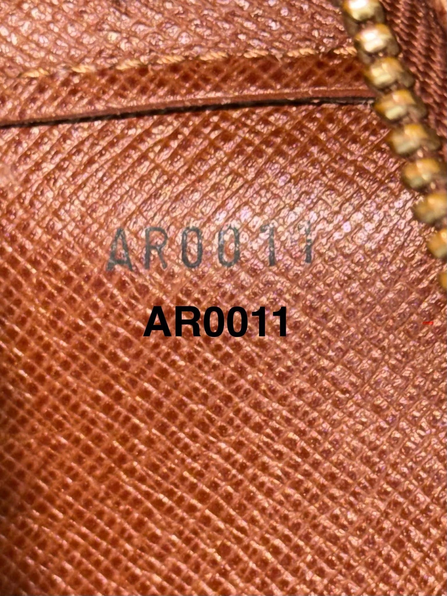 Orsay Clutch 🗓️ Year: 2001