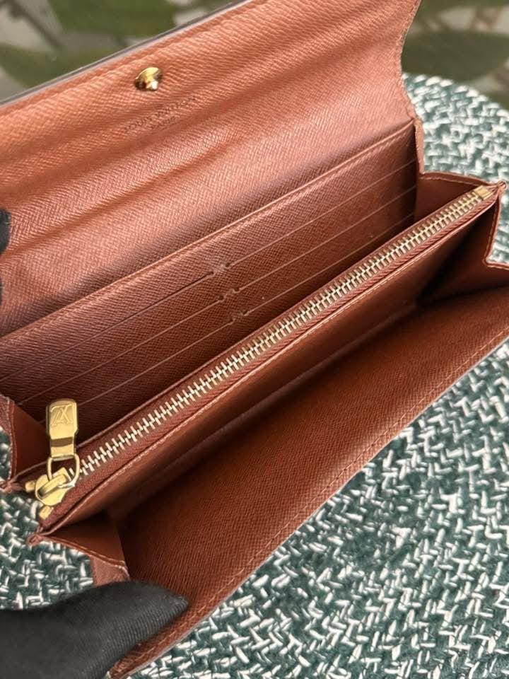 Sarah Wallet in Monogram 10 Cardholders 🗓️ Year: 2009