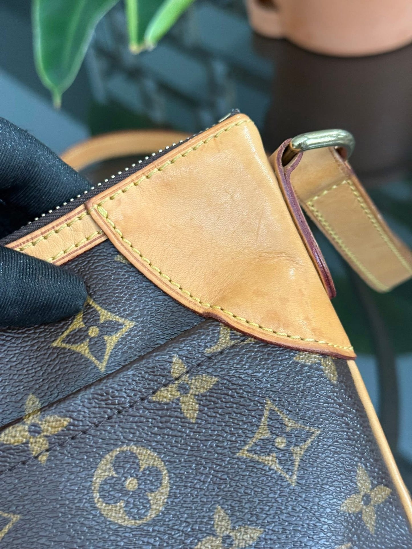 Odeon MM Crossbody with Dustbag - 🗓️ Year: 2008