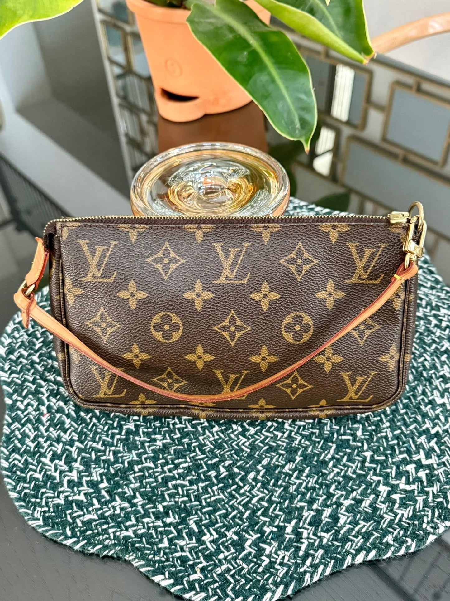 Monogram Pochette Accessories with Dustbag and Box 📅 Year: 2001