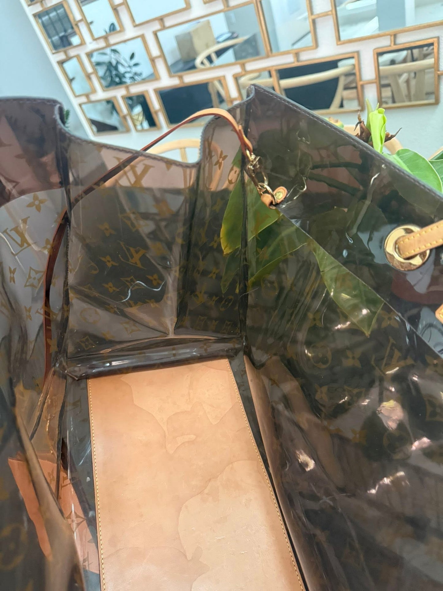 Clear Monogram Vinyl Cabas Cruise GM Tote with Pouch 📅 Year: 2000
