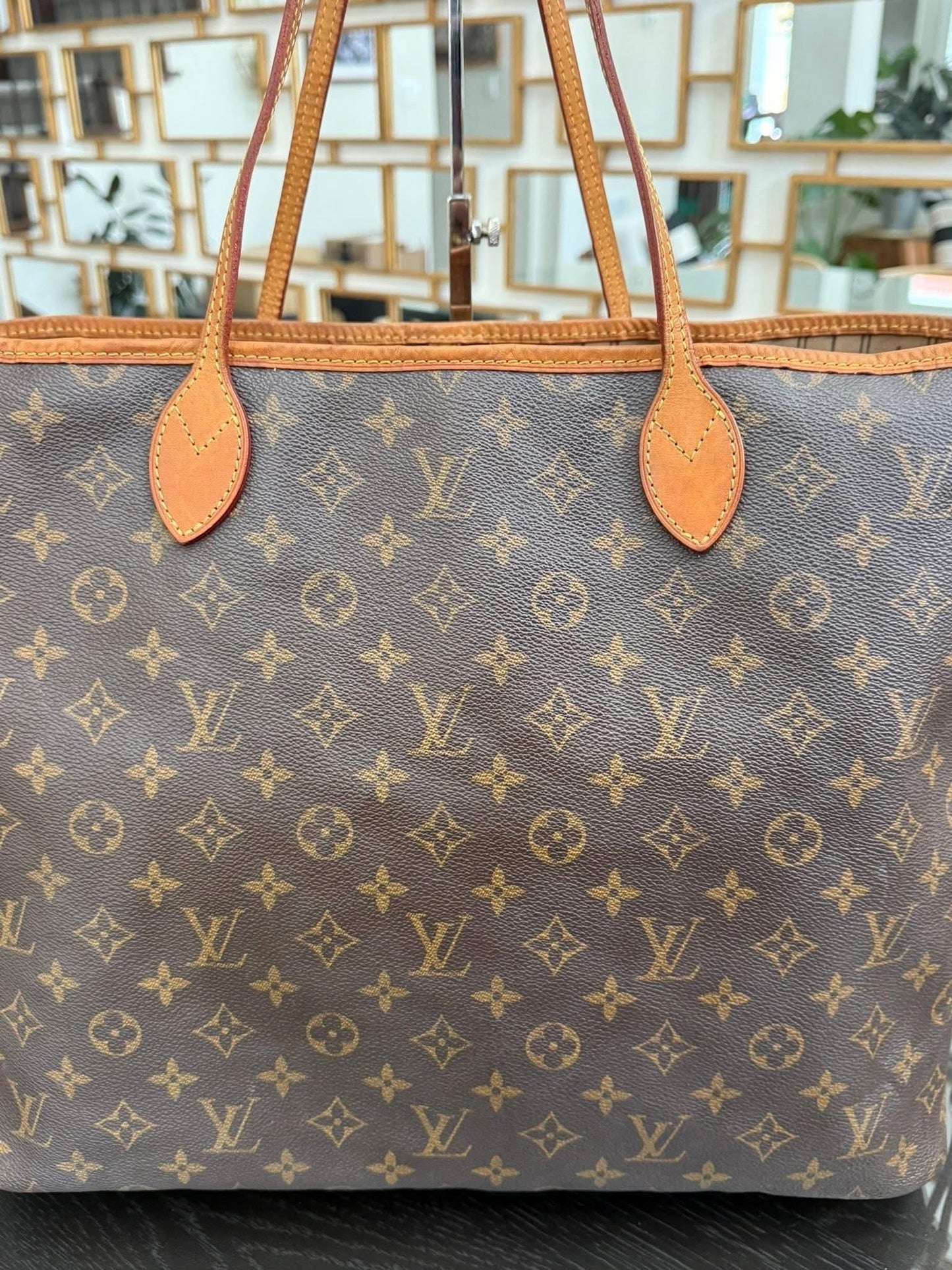 Neverfull GM with Dustbag and Insert Organizer 🗓️ Year: 2008