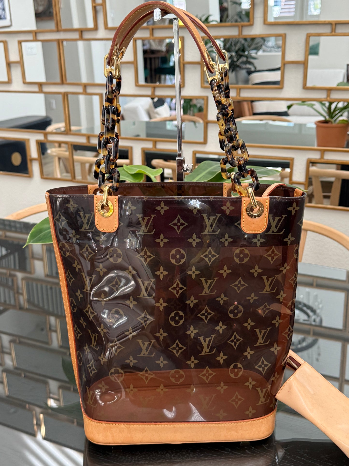 Sac Ambre Vinyl MM Bucket with Pouch 📅 Year: 2003