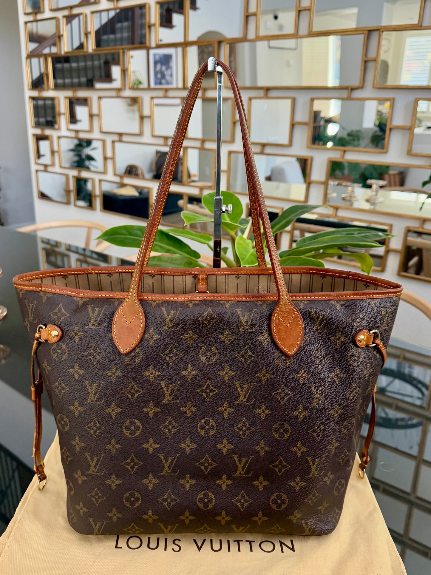 Neverfull MM with Dustbag -🗓️ Year: 2008