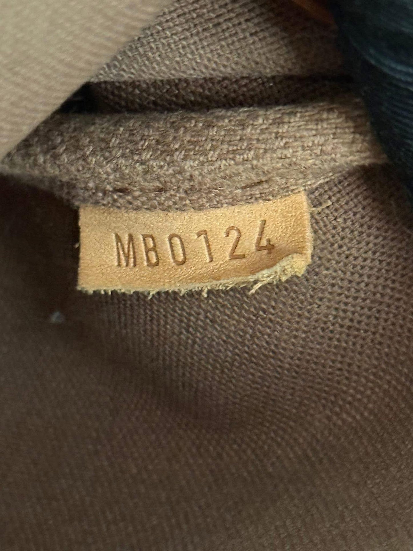 Eva Clutch in Monogram with Dustbag, Box and Paper bag 🗓️ Year: 2014