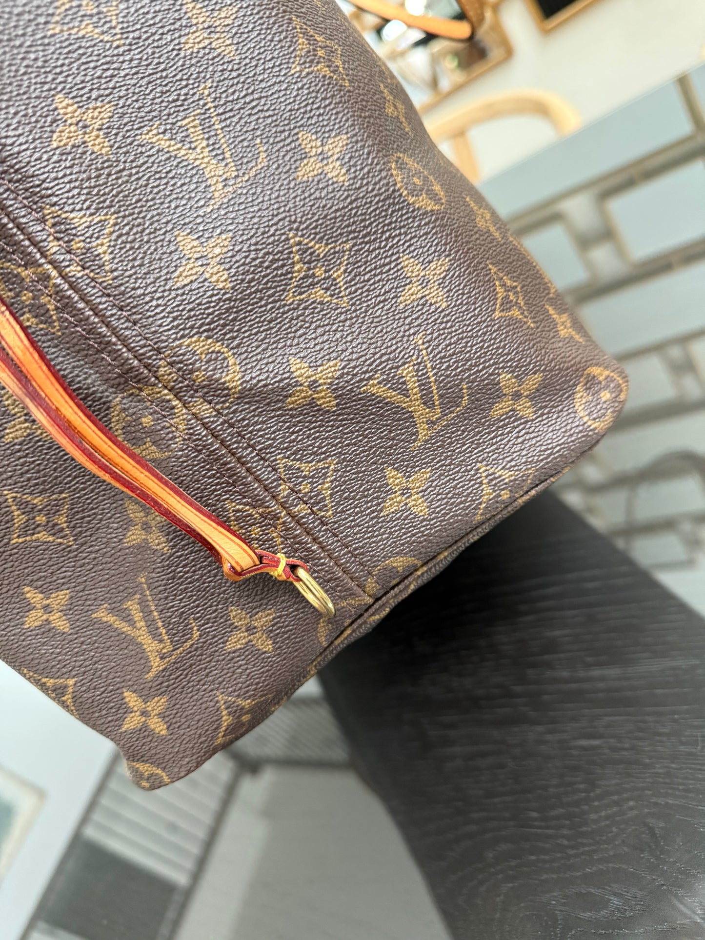 Neverfull GM with Dustbag and Insert Organizer 📅 Year: 2009
