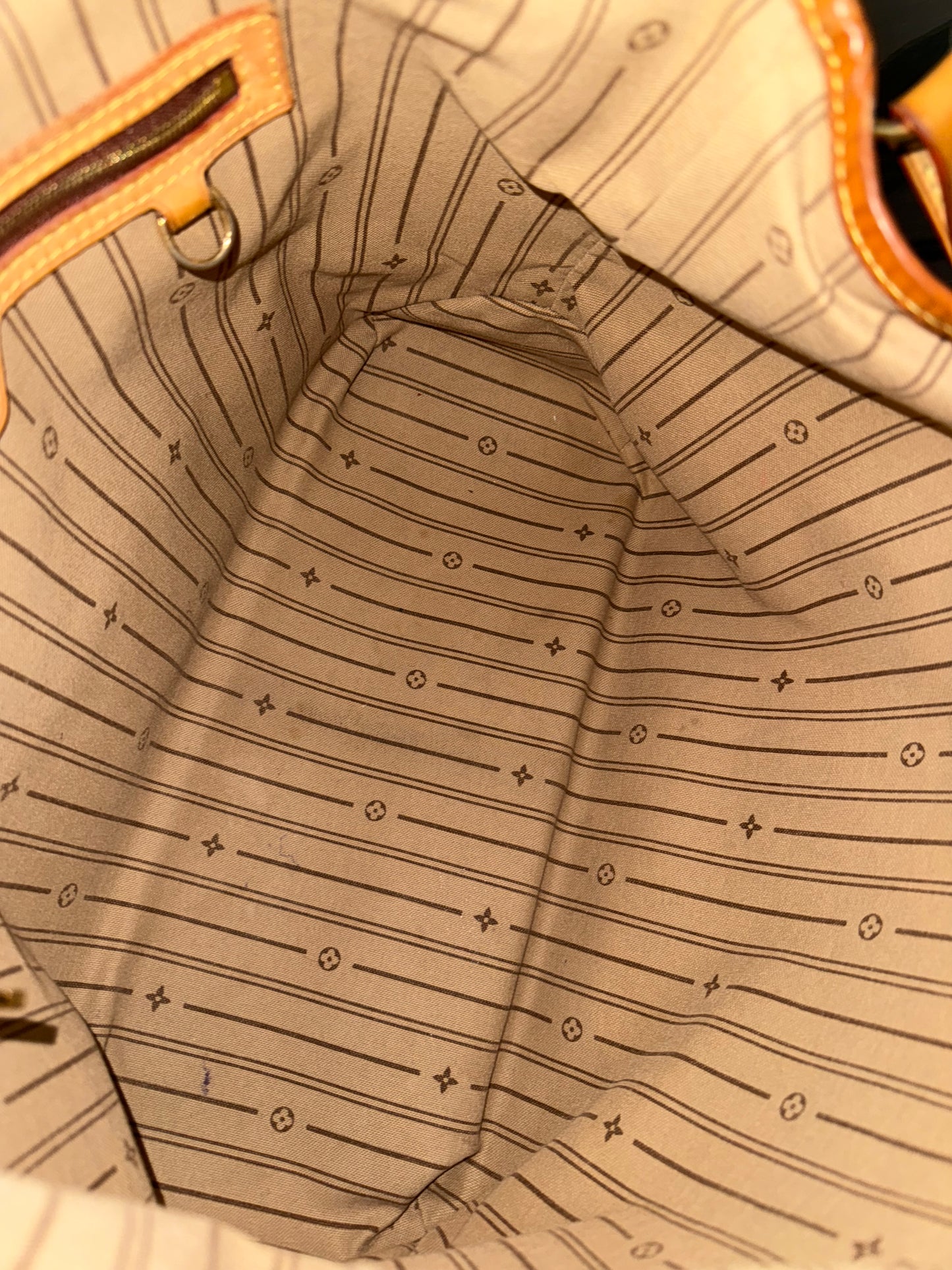 Delightful PM with Dustbag 📅 Year: 2012