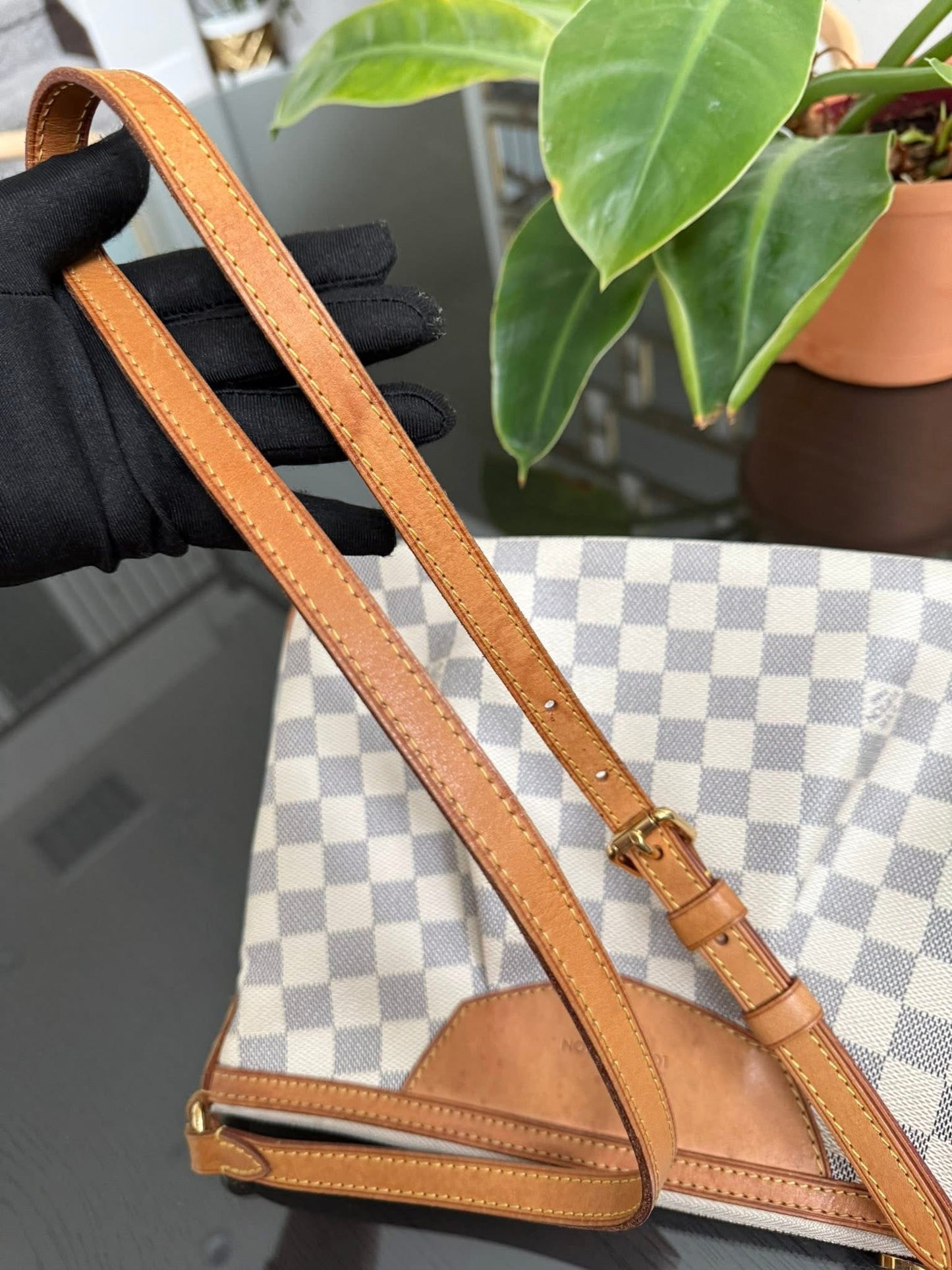 Siracusa PM Crossbody - 🗓️ Year: 2011